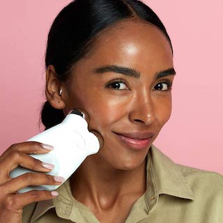 Mejor aparato radiofrecuencia facial en casa NuFace